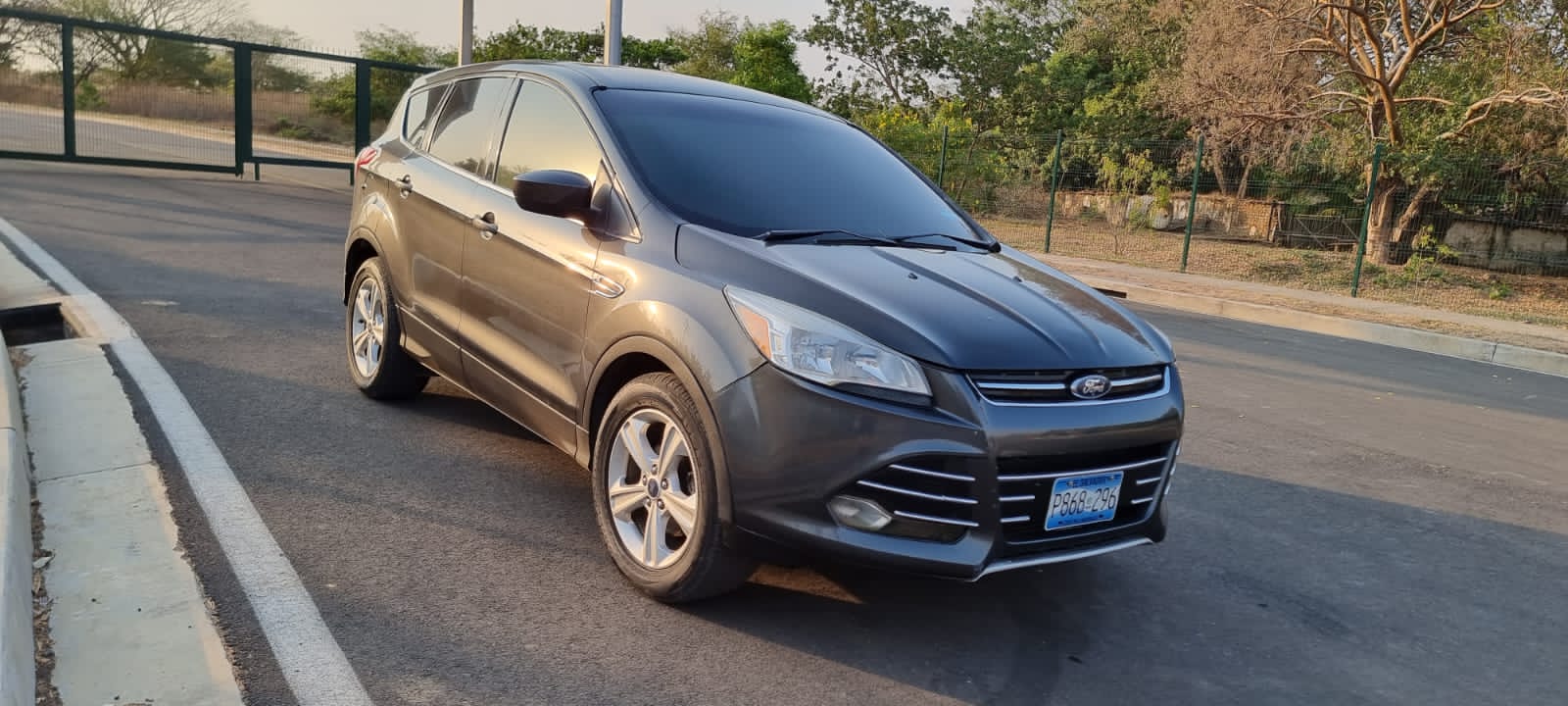 2016 Ford  Escape  sl
