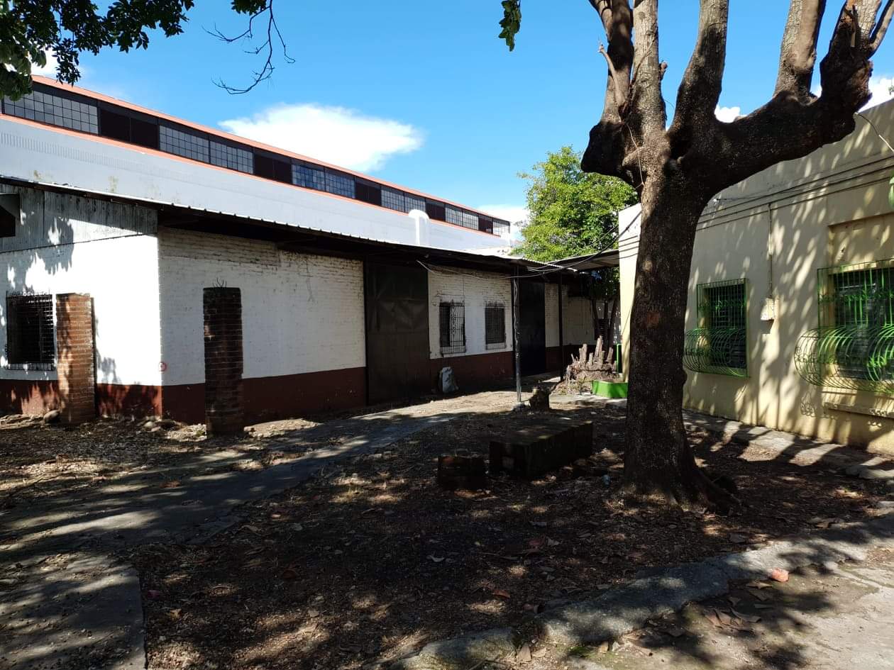CityMax Vende Terreno frente a UNICAES Santa Ana